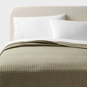 Threshold - Full/Queen Jersey Quilt Dark Olive Green Heather - Olive Green